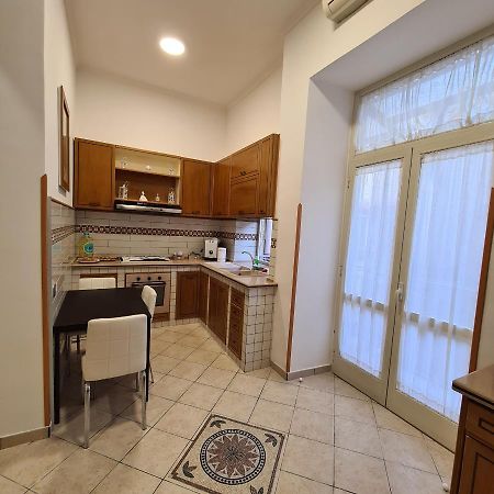 شقة Casa Mia Al Plebiscito نابولي المظهر الخارجي الصورة